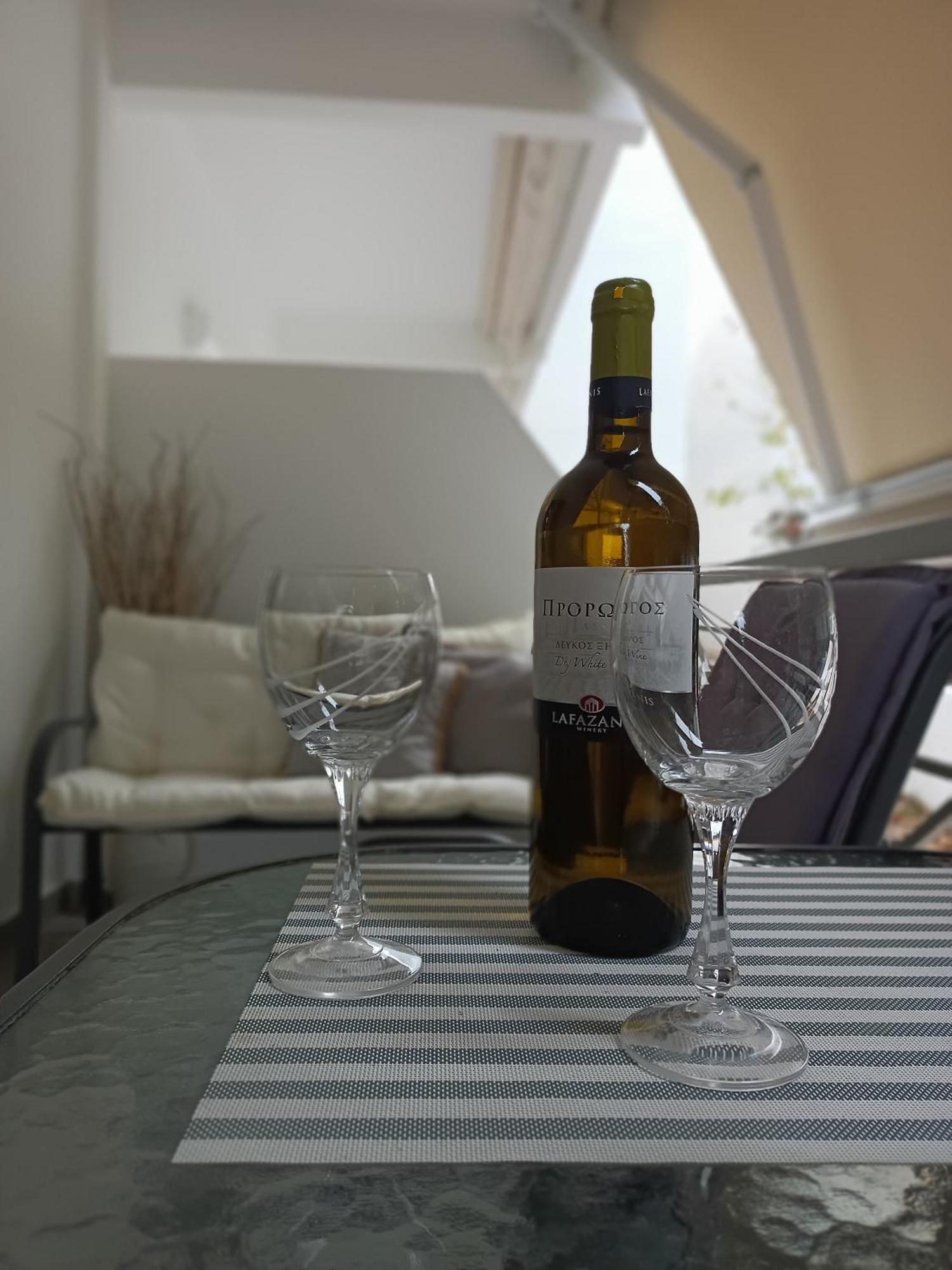 Stefiniki Apartment Pszakúdia Kültér fotó